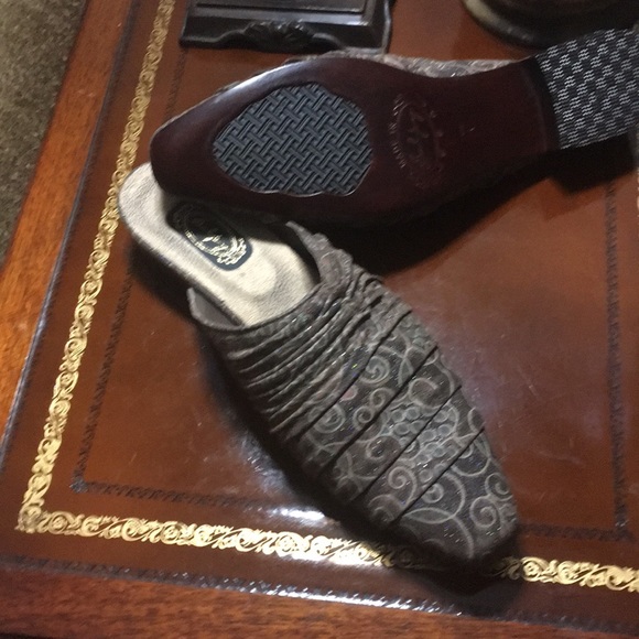 Shoes - Picture 2 of 2